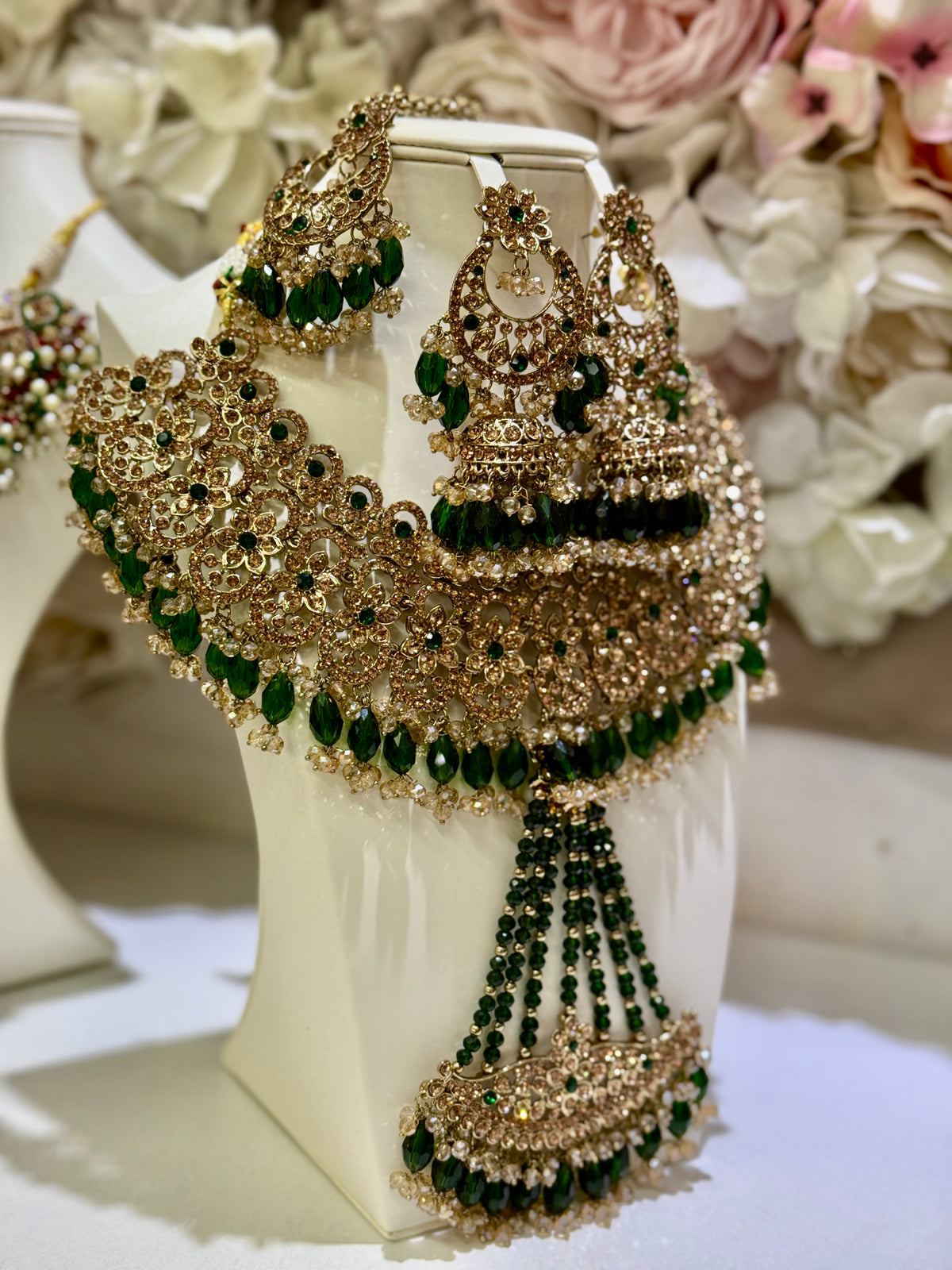 Akari Statement Jewellery Set
